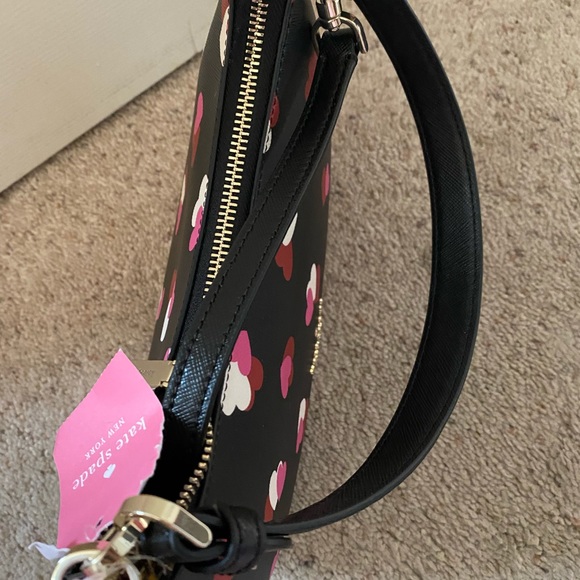Black Kate spade bag with red pink and white hearts - Picture 5 of 5